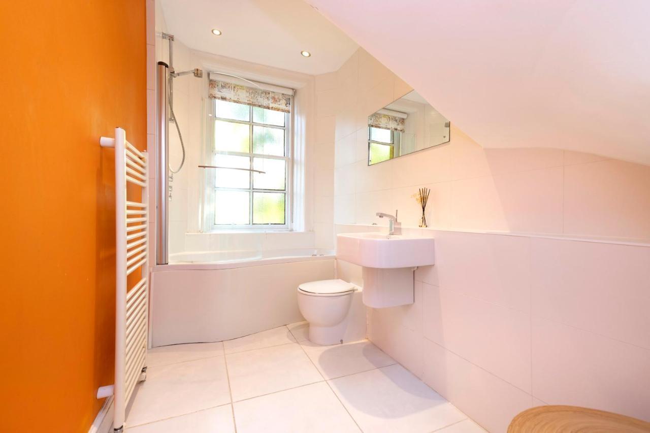 Apartamento Joivy Delightful Flat With Parking Edimburgo Exterior foto