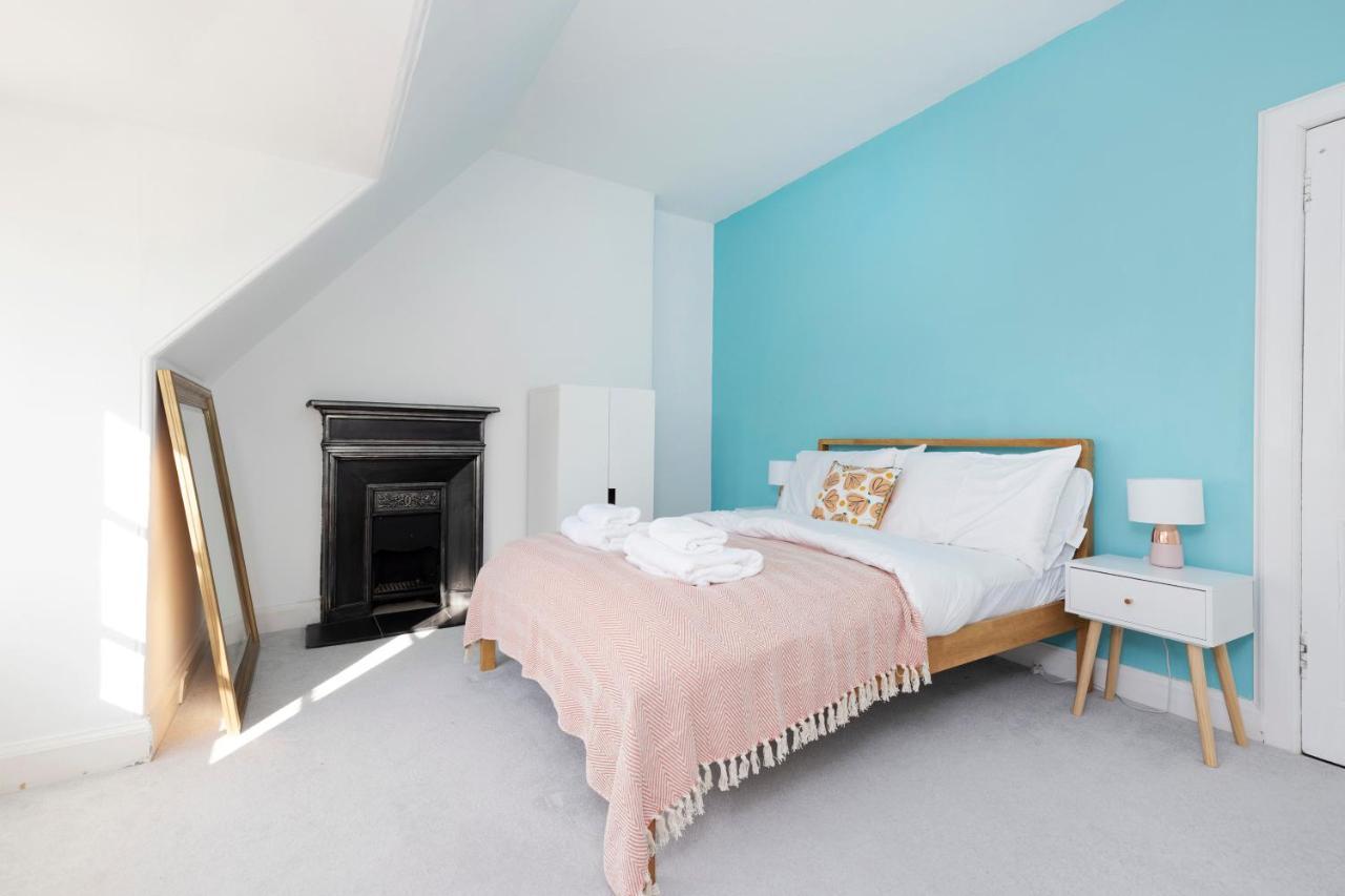 Apartamento Joivy Delightful Flat With Parking Edimburgo Exterior foto