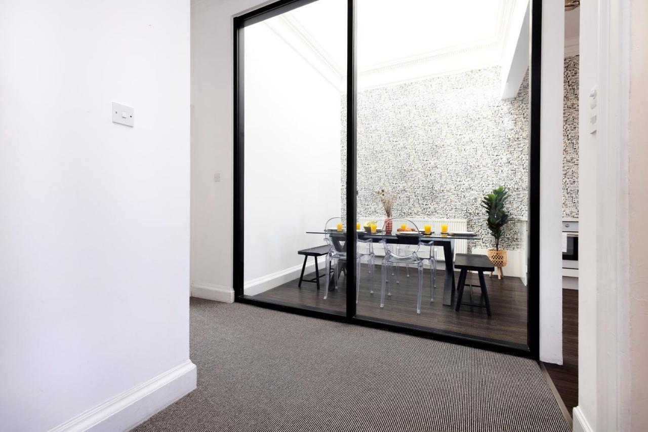 Apartamento Joivy Delightful Flat With Parking Edimburgo Exterior foto